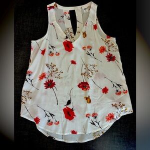 Women’s Floral Top